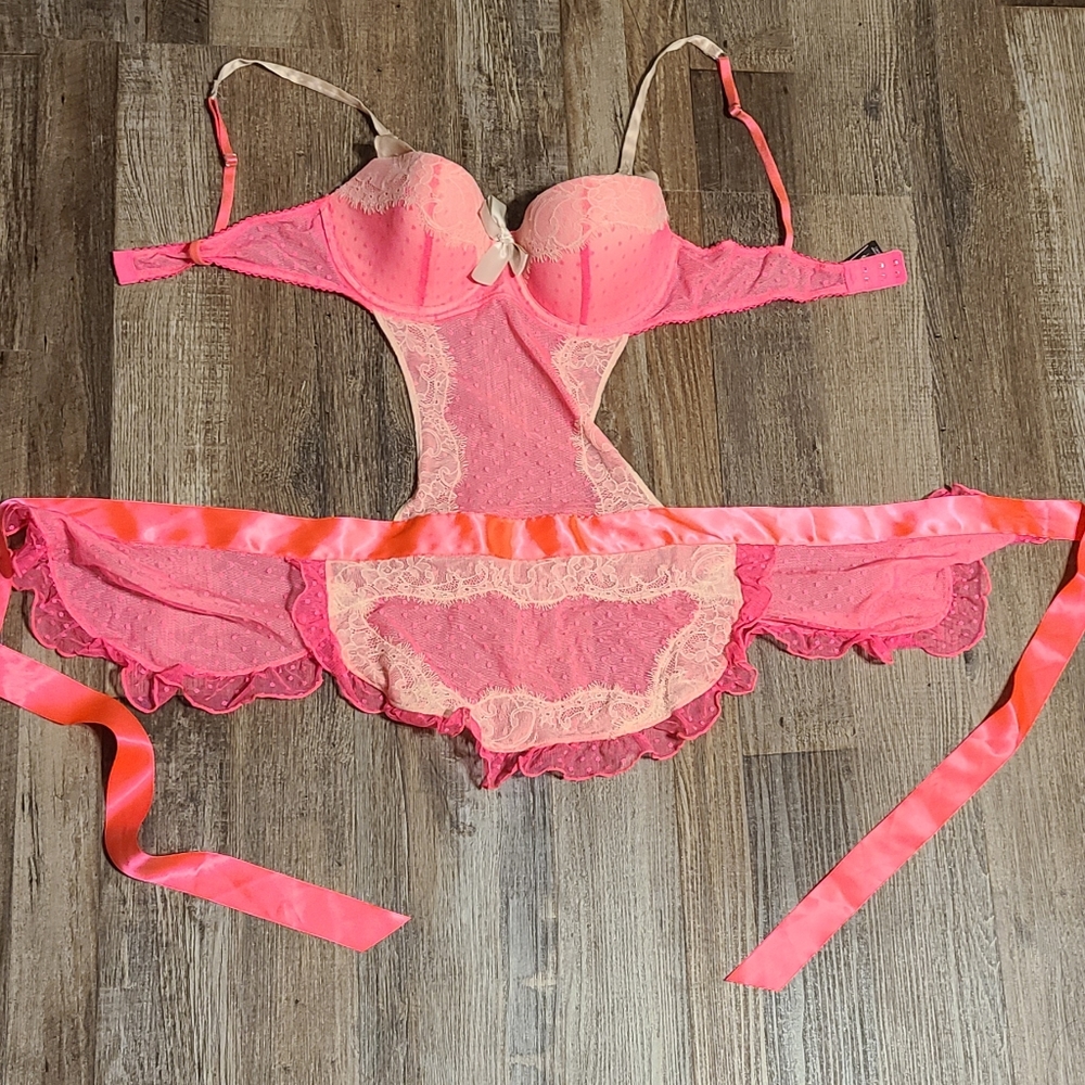 Victoria Secret Lingerie 34C